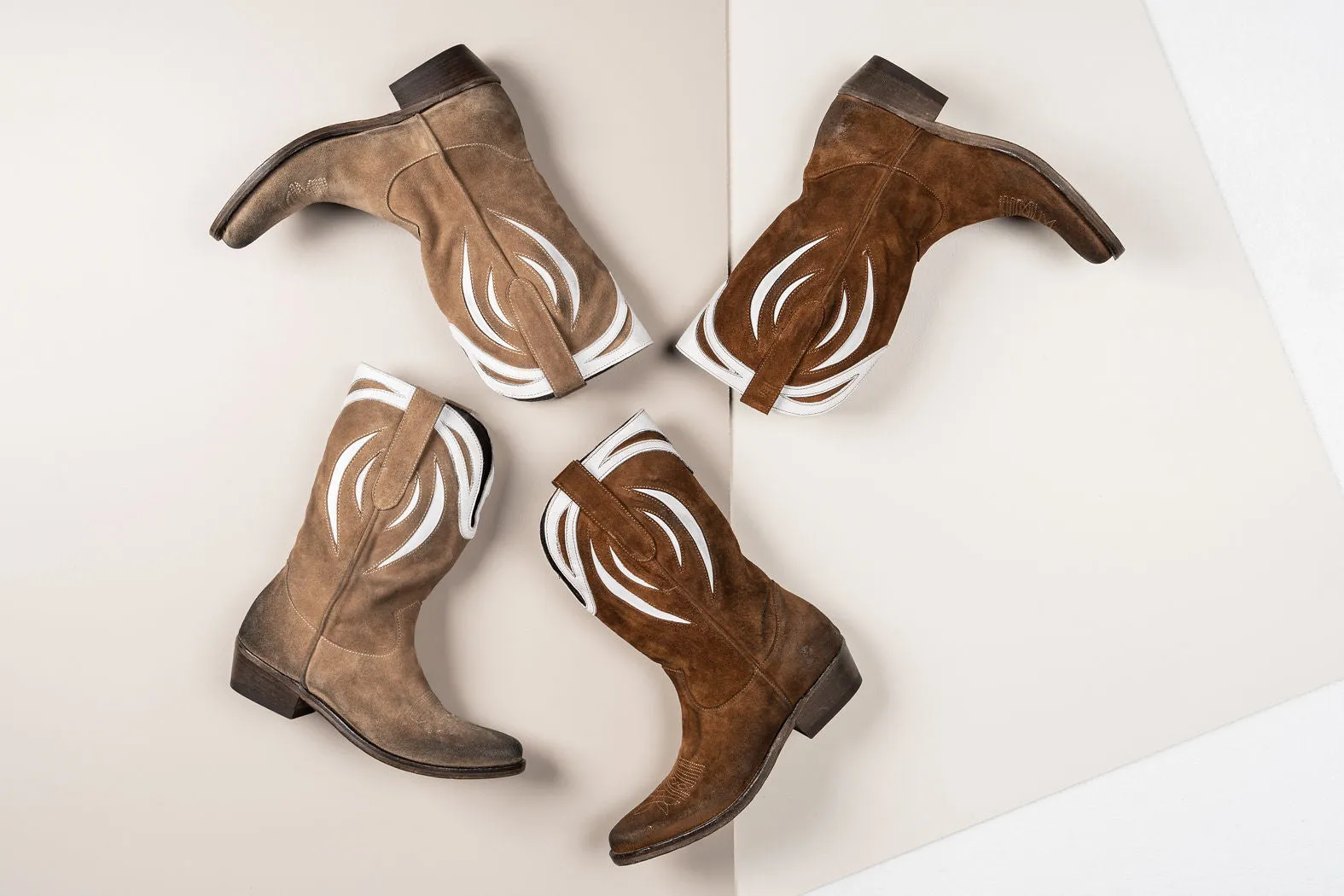 BAILEY Keep Cowboy Boots in Sand