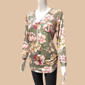 GREEN FLORAL V-NECK ZIP TOP