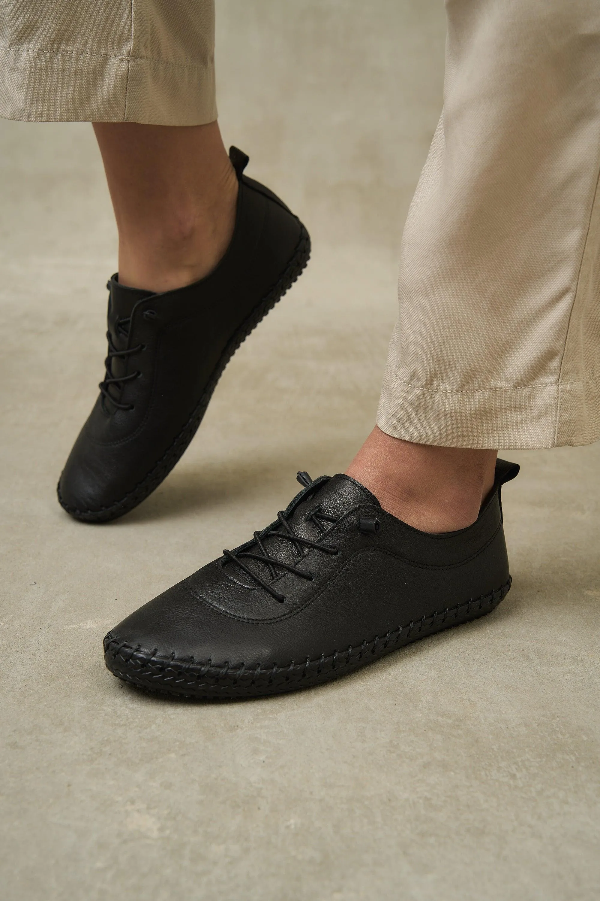 HUSTON Sneakers - Black